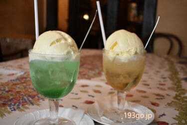 【吉祥寺　カフェ】「ゆりあぺむぺる」カラフルなクリームソーダ9種類！メルヘンな雰囲気で
