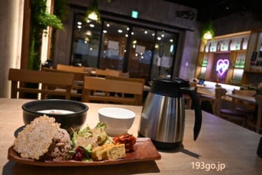 吉祥寺「Green Green Korean Dining」公園口すぐにオープンした韓国料理店でランチ！まろやかな牛骨スープ「ソルロンタン」であったまる　おこげと出汁も堪能