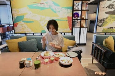 【朝食リポ】「ホテルインディゴ東京渋谷」の朝食ビュッフェは？渋谷のアートに囲まれたおしゃれ空間で